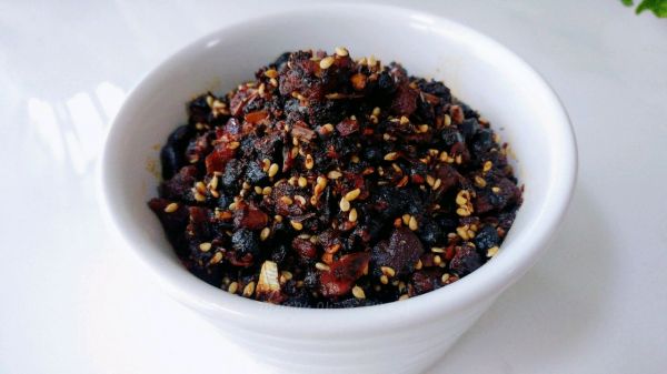 蒜香豆豉辣肉酱