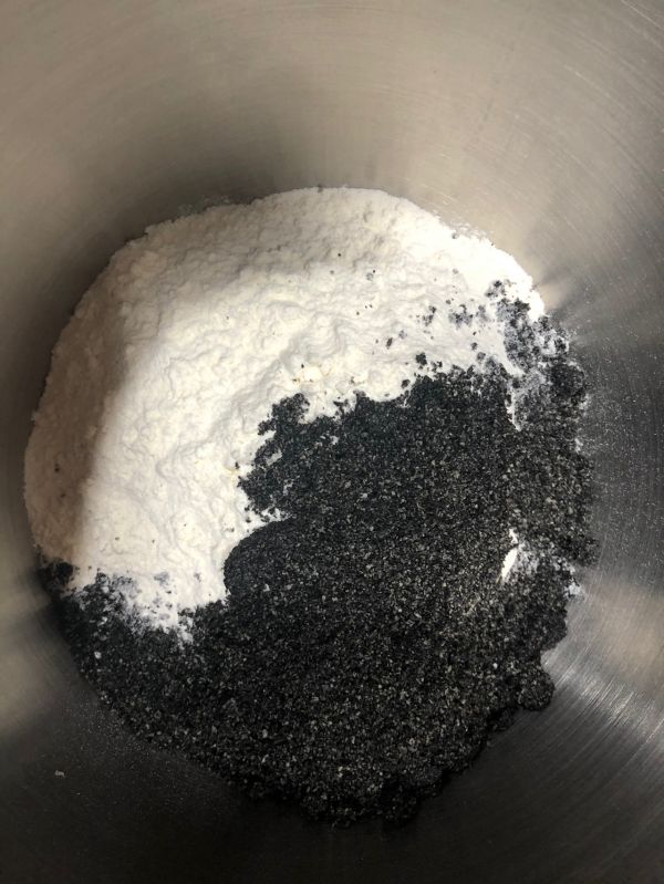 黑芝麻刀切馒头