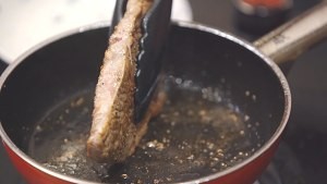 年夜饭-牛排大拌菜怎么做