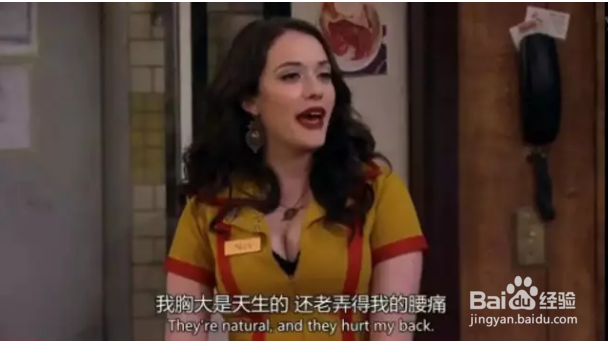 如何穿衣显得胸小