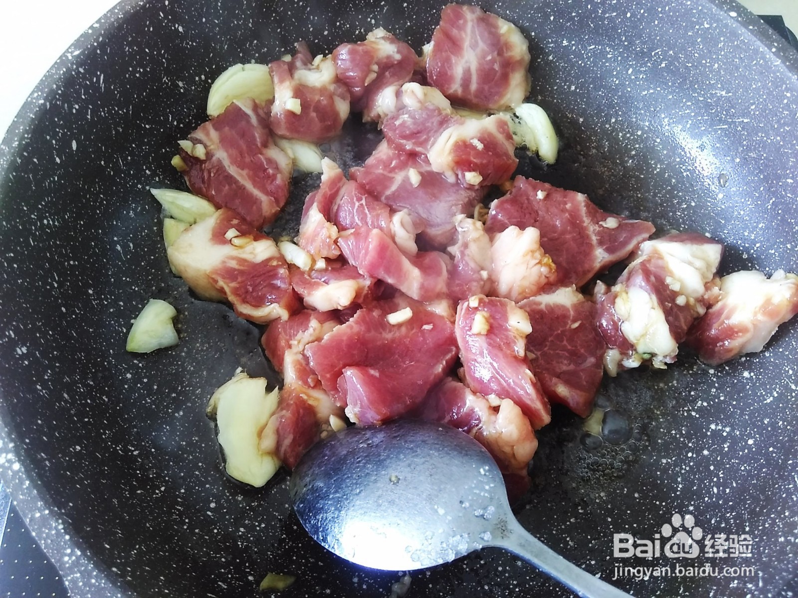 秋葵炒肉片的家常做法