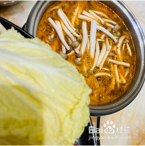 怎么制作嫩豆腐泡菜牛肉锅