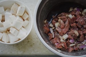 巨嫩的黑椒牛肉炒杏鲍菇的做法