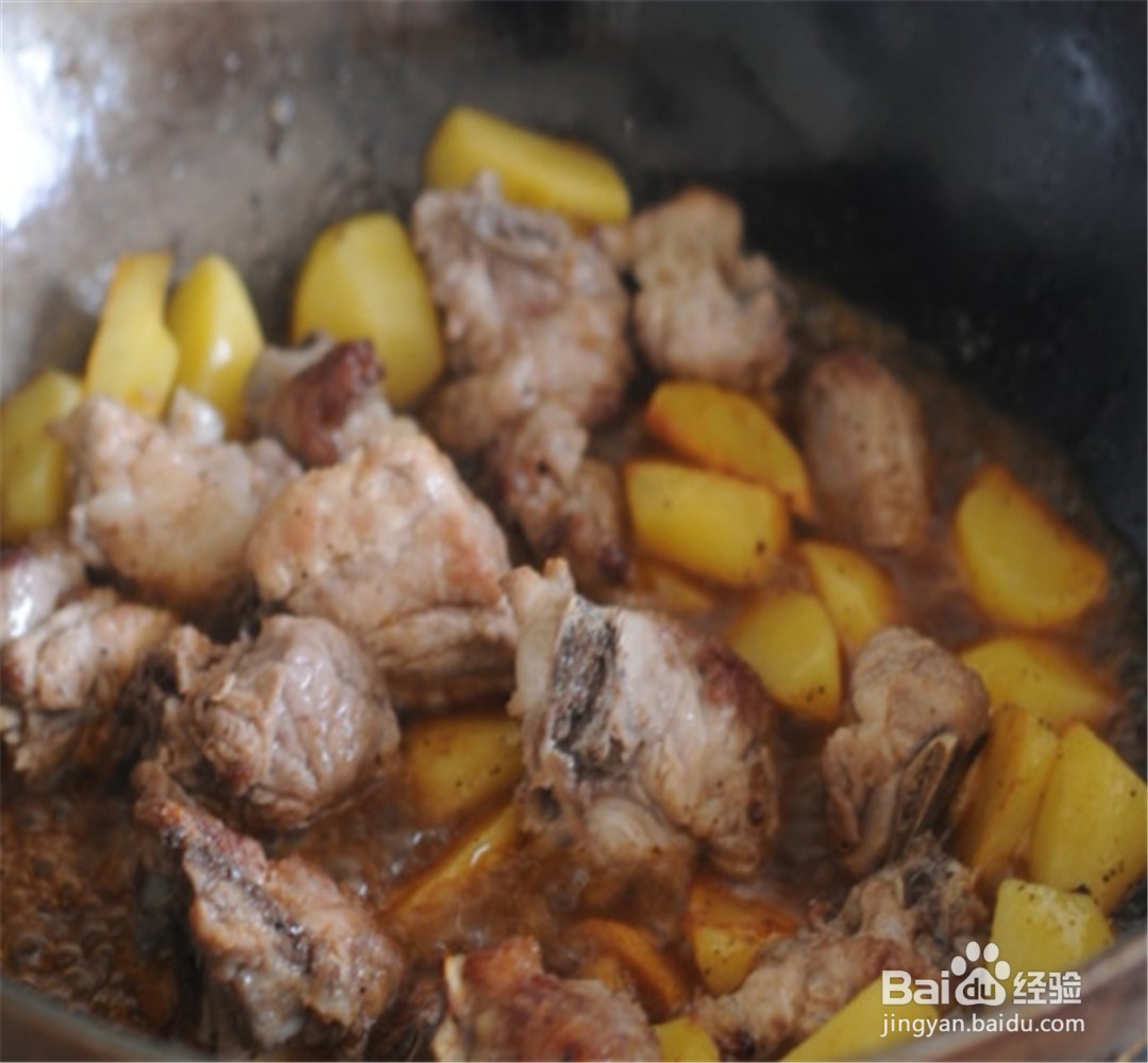 家常美食—土豆烧排骨