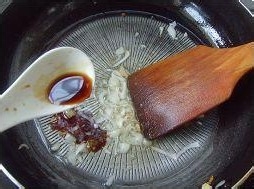 秋葵最保持营养的吃法---蒸秋葵配红葱酥