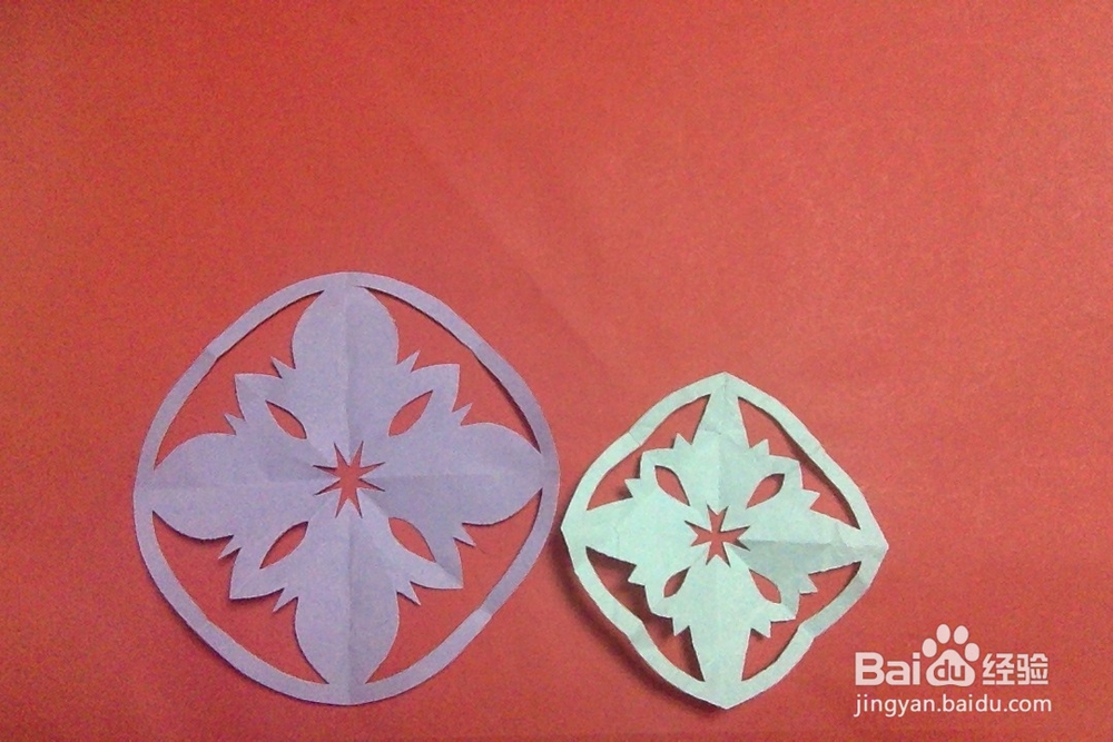 怎么剪四角对称花边窗花的剪法手工剪纸之二十二