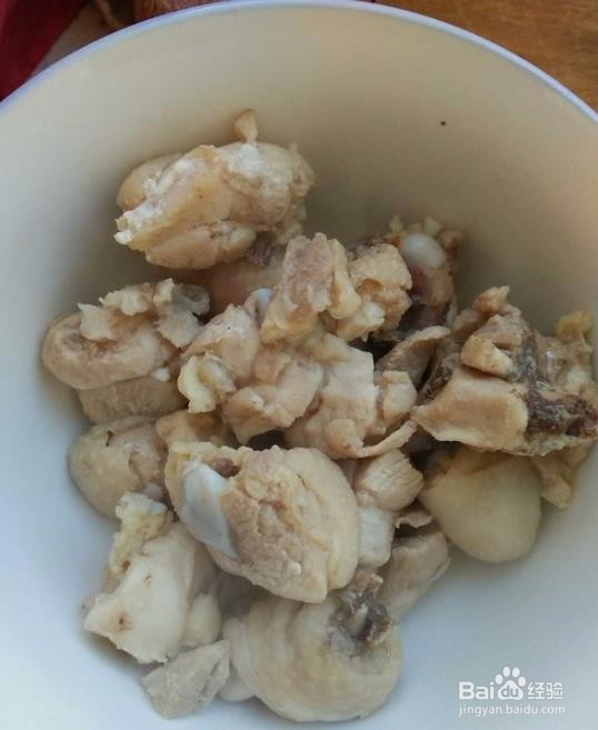 腐竹木耳烧鸡腿