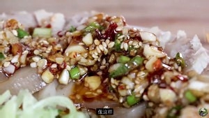 蒜泥五花肉的做法