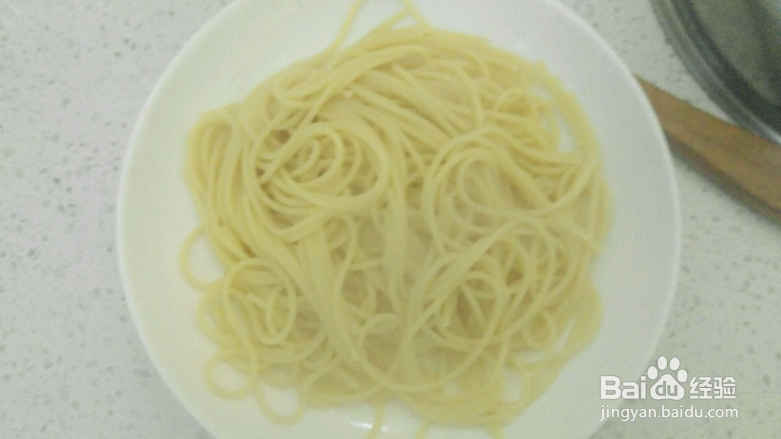 鲜虾炒意面的做法