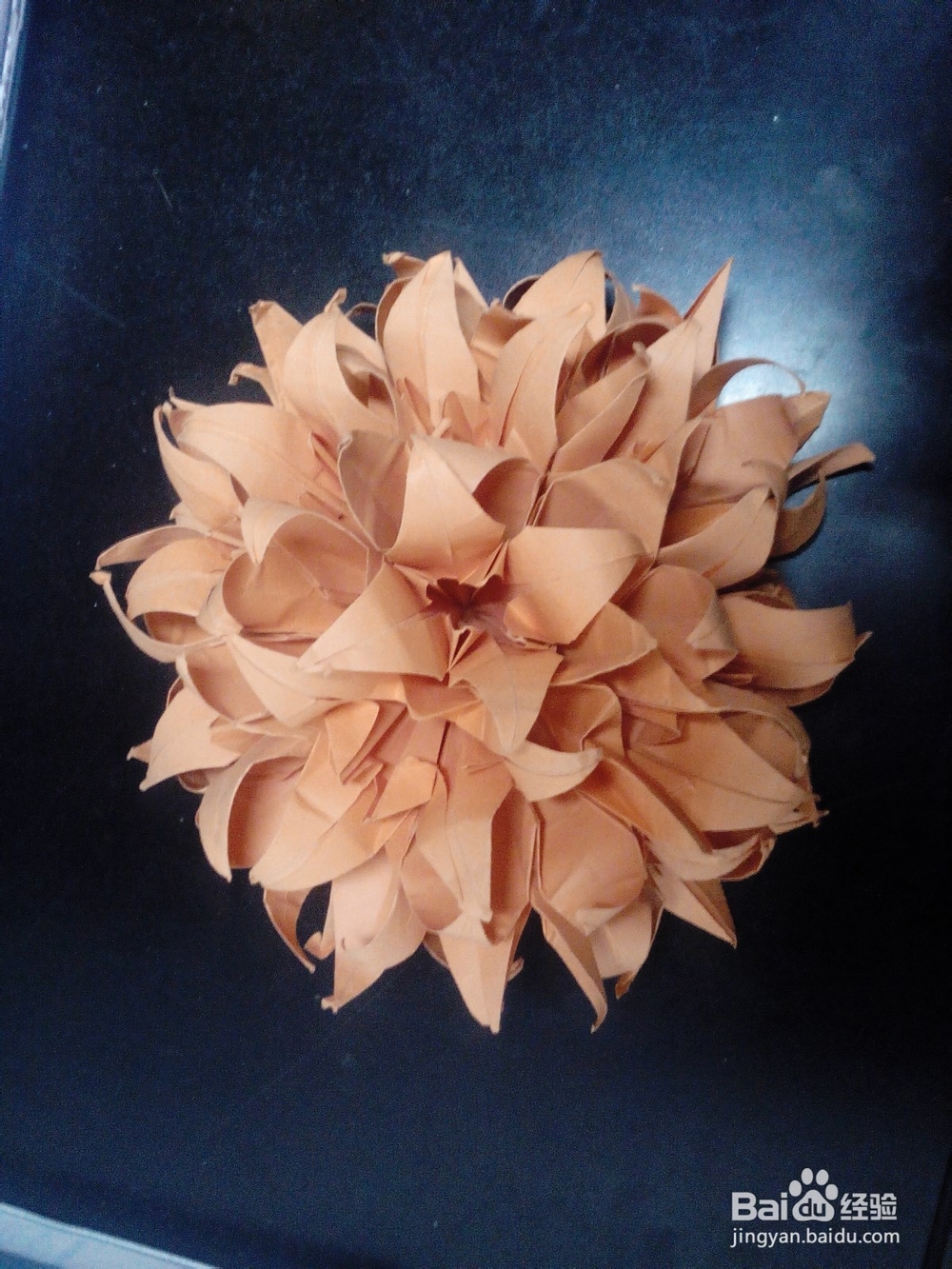 如何折纸花：[5]百合花球怎么做？