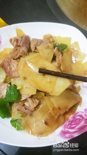 健康养生佳品蚝油青椒土豆片的做法