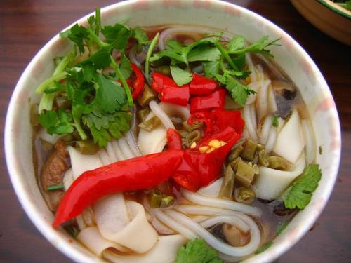 怎样到凤凰旅游找到省钱美食