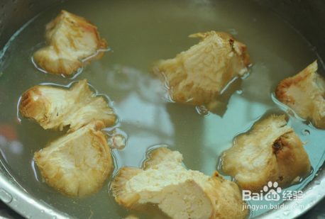 猪蹄猴头菇汤的做法