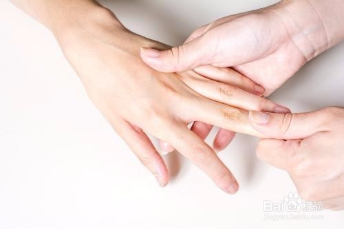 用什么方法瘦手指,三个方法教你自然瘦手指