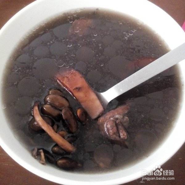 头发白了怎么变黑，让头发黑的好办法黑发的秘诀