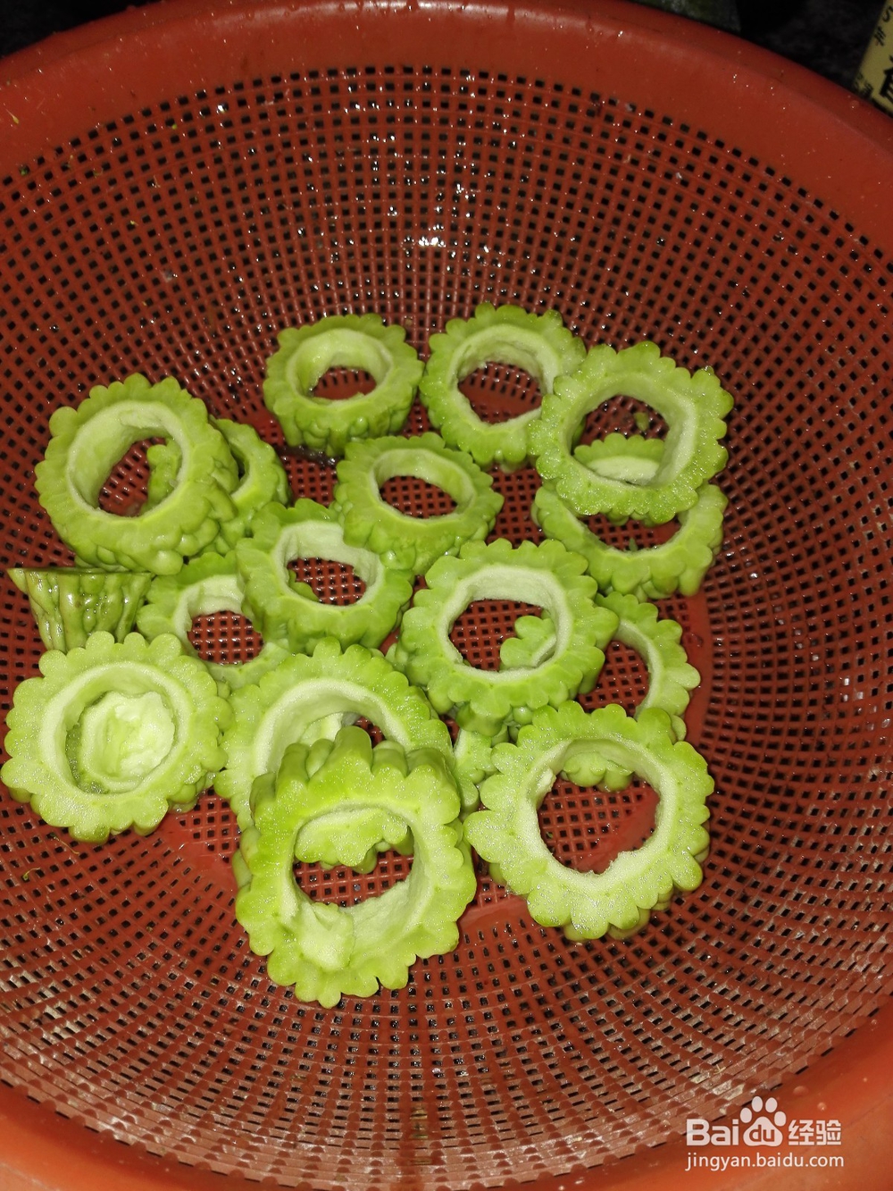 怎样制作苦瓜煎蛋?