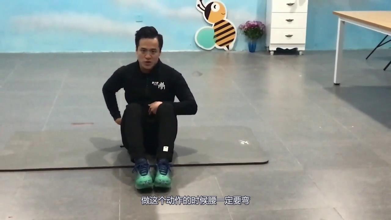 如何练出迷人的腹肌