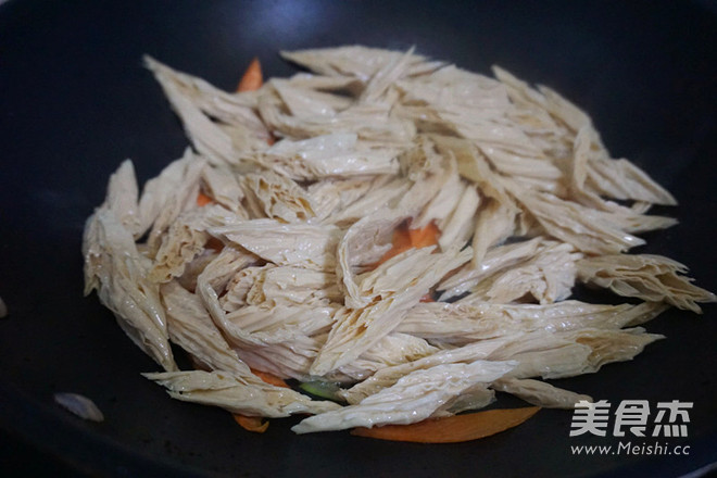 腐竹素小炒的做法