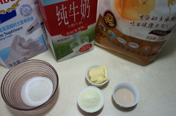 蜜豆夹心小面包