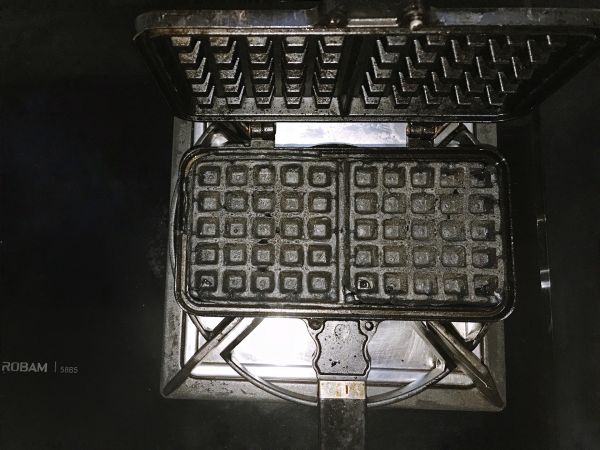 竹炭糯米华夫饼