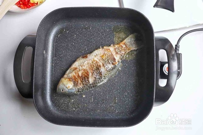 萝卜丝鲫鱼汤的制作方法