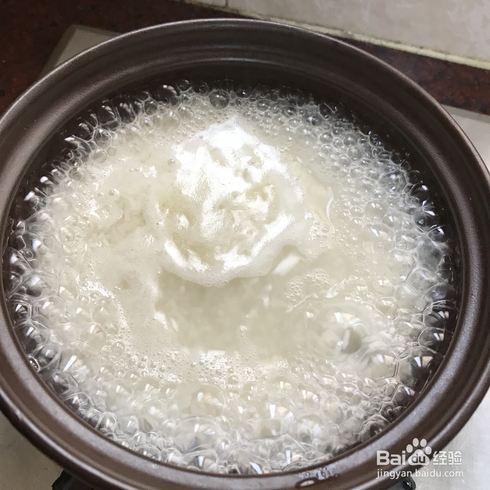 不费事做腊肉煲仔饭