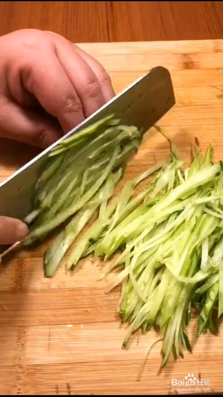 如何制作金针菇凉菜