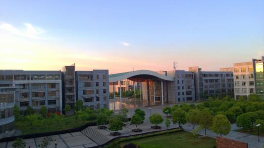 武汉设计工程学院冷水要钱吗