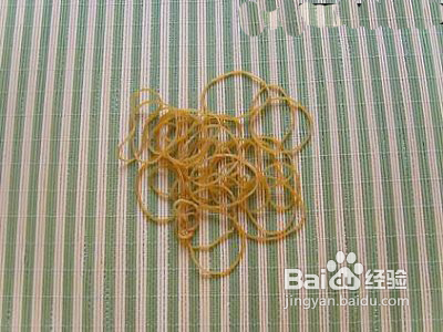 旧筷子变身小衣挂的做法