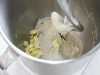 藜麦粗粮面包怎么做