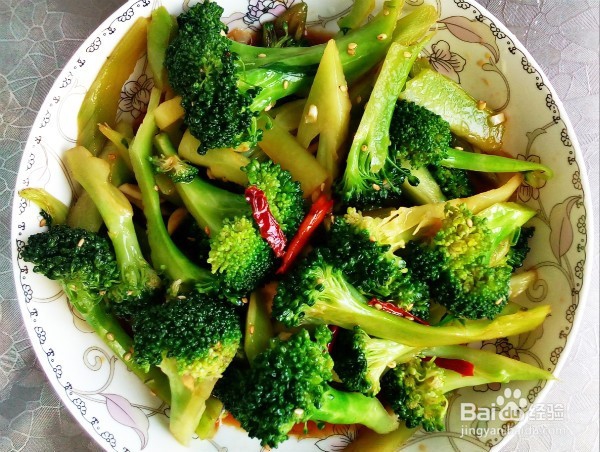 ；清爽美味凉拌西兰花