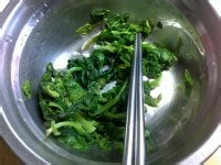 怎么做凉拌旱芹菜叶--凉拌菜凉拌旱芹菜叶的做法