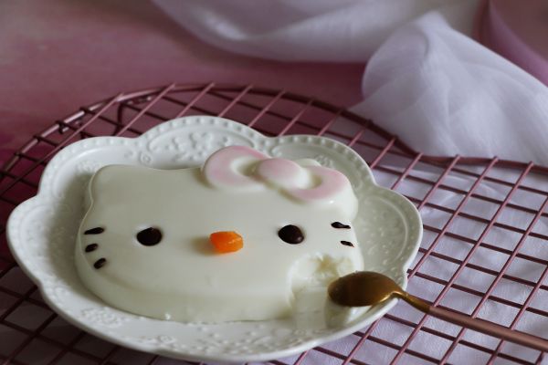 HelloKitty奶冻 清凉细腻奶味足