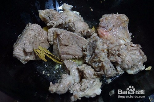 排骨烧粉条的做法