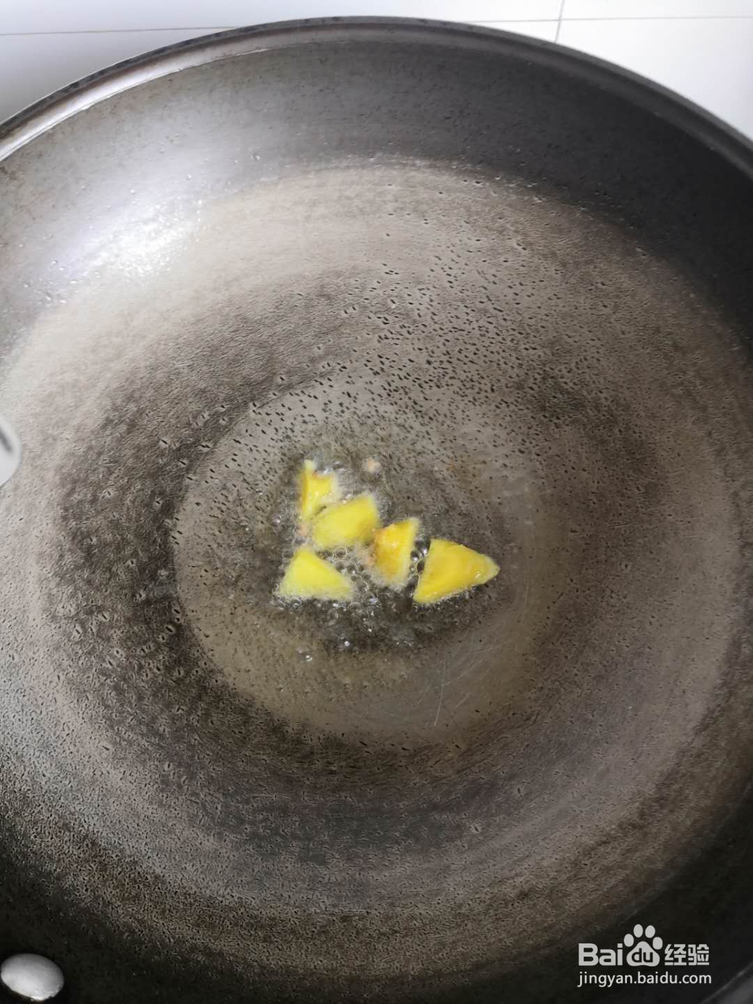 如何做虾干炒藕片