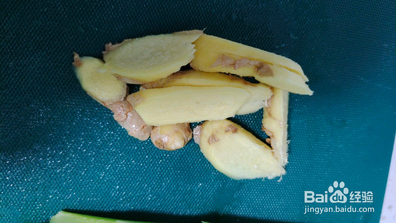 川味烧肥肠的做法