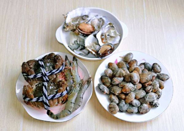 柠香热气蒸海鲜