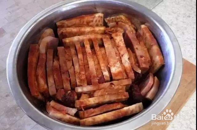 芋头扣肉的做法