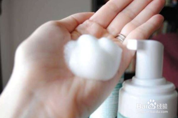 什么是正确的洗脸方式