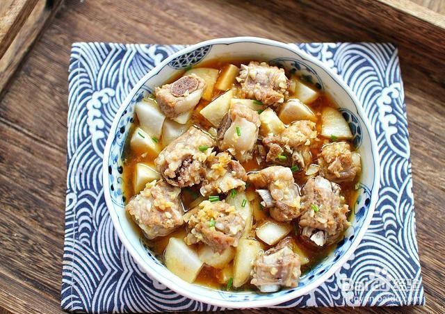 家庭自制芋头蒸排骨