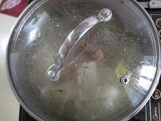 土豆排骨汤简单做——补钙,解馋