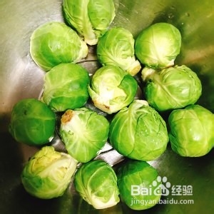食补养生蚝油培根孢子甘蓝的做法
