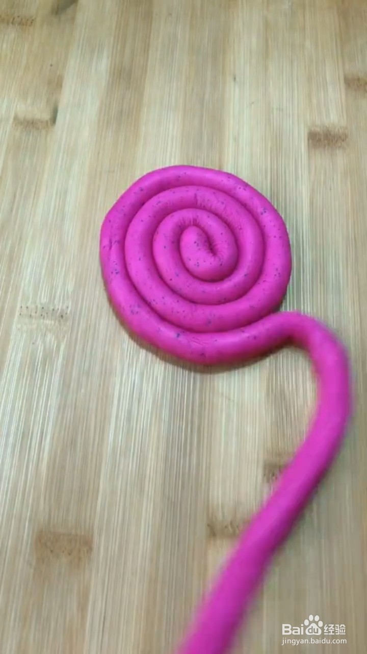 如何制作面包中国结