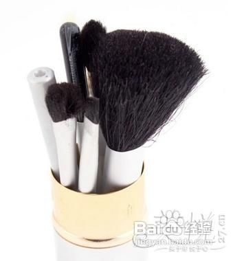 怎么贴假睫毛最逼真