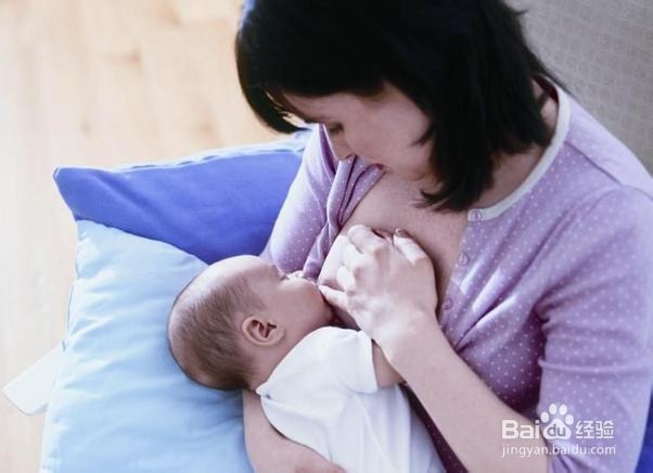 “幸福妈妈 母乳宝宝”之十大误区