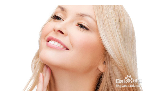 下脸颊和脖子交界处长痘痘应该怎么办？