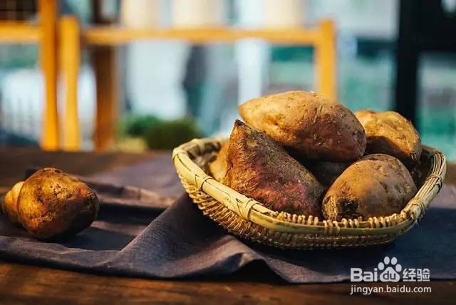 微波炉烤红薯怎么做