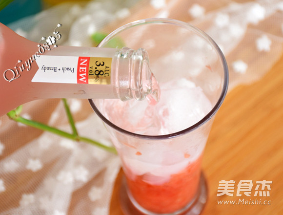红柚椰香鸡尾酒