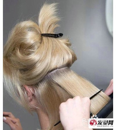 秋季最新短发扎发 简单步骤完美变身