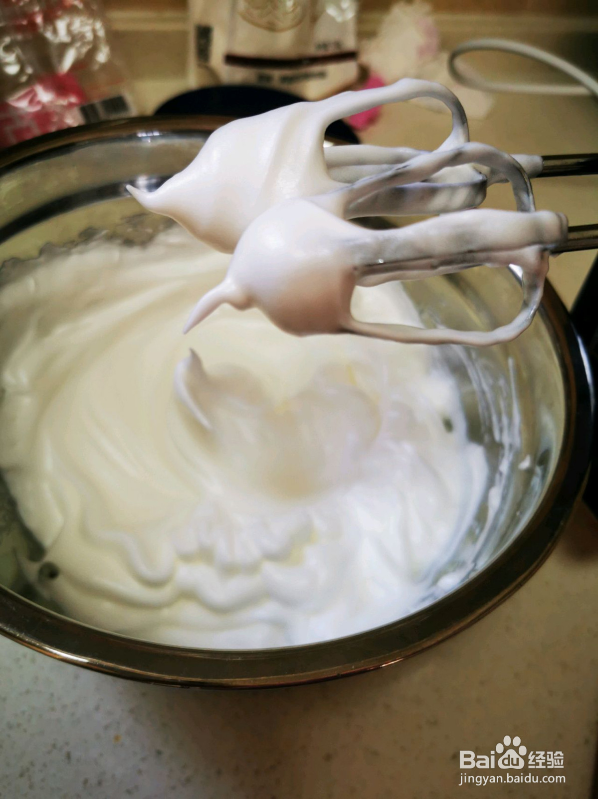 草莓蛋糕卷的做法